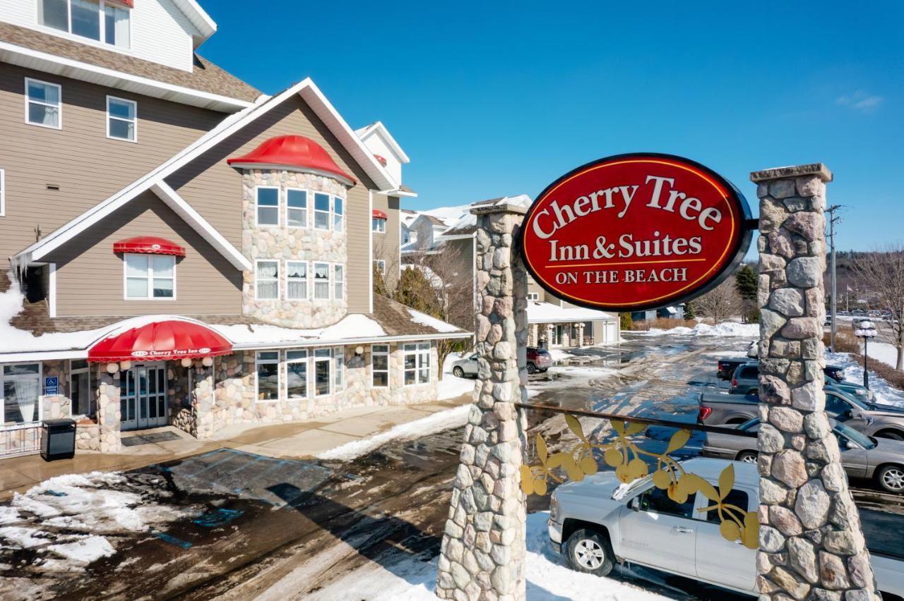 Cherry Tree Inn & Suites Traverse City Zewnętrze zdjęcie